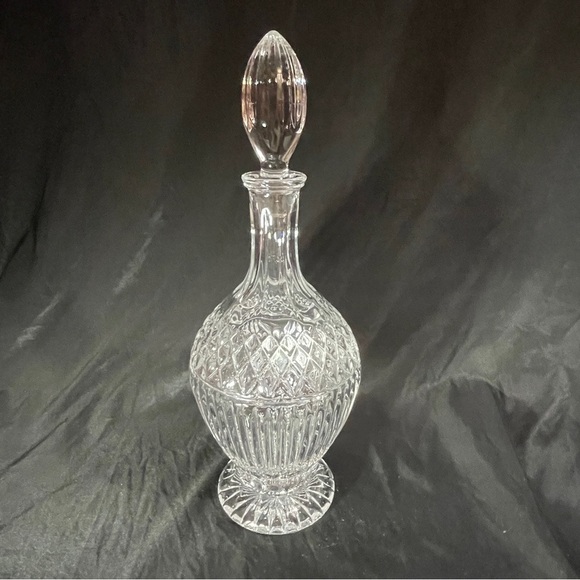 Fifth Avenue Crystal Decanter - Picture 5 of 14